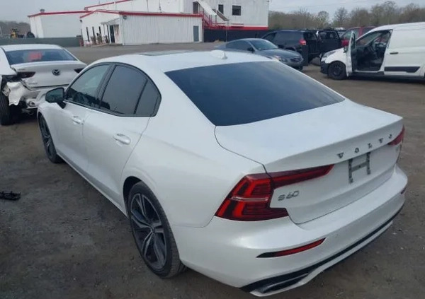 Volvo S60 cena 69000 przebieg: 94414, rok produkcji 2019 z Koniecpol małe 121